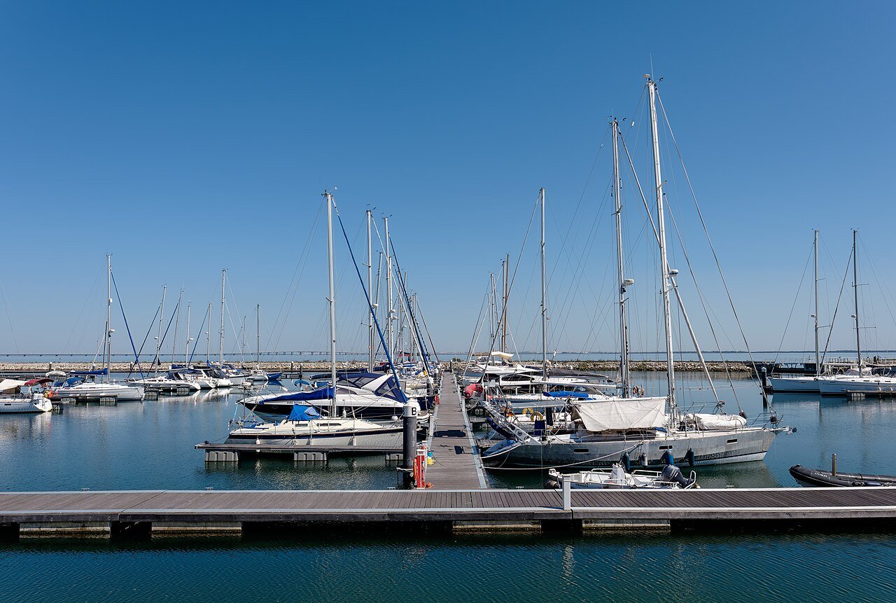 Marina promenade